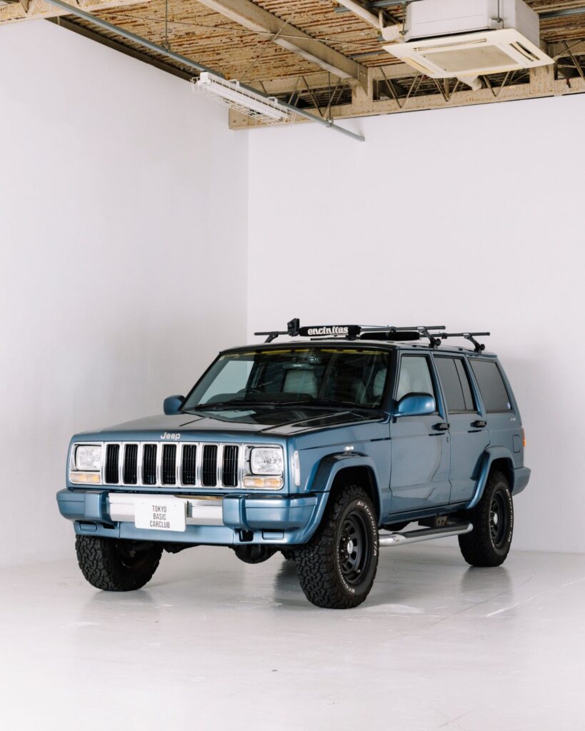 Cherokee XJ Blue Metallic
